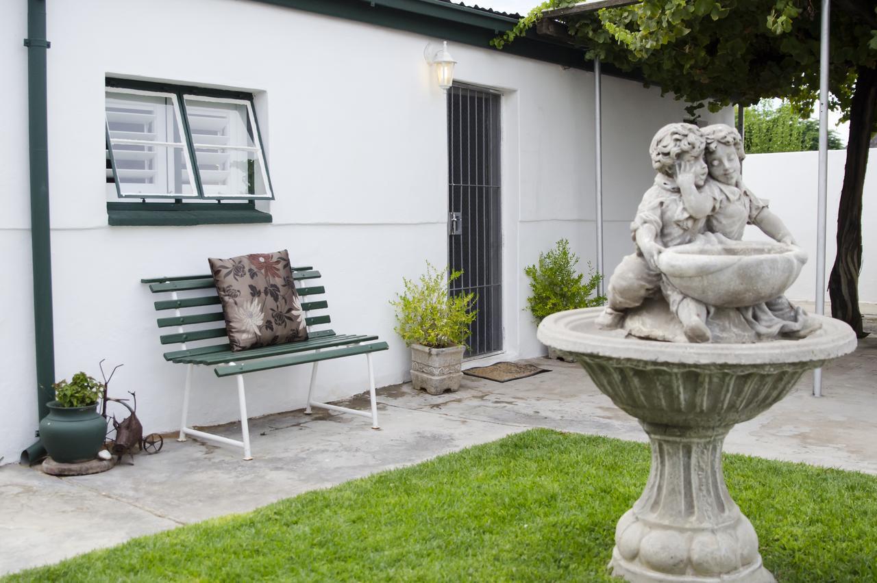 Annies House Bed & Breakfast Cradock Dış mekan fotoğraf