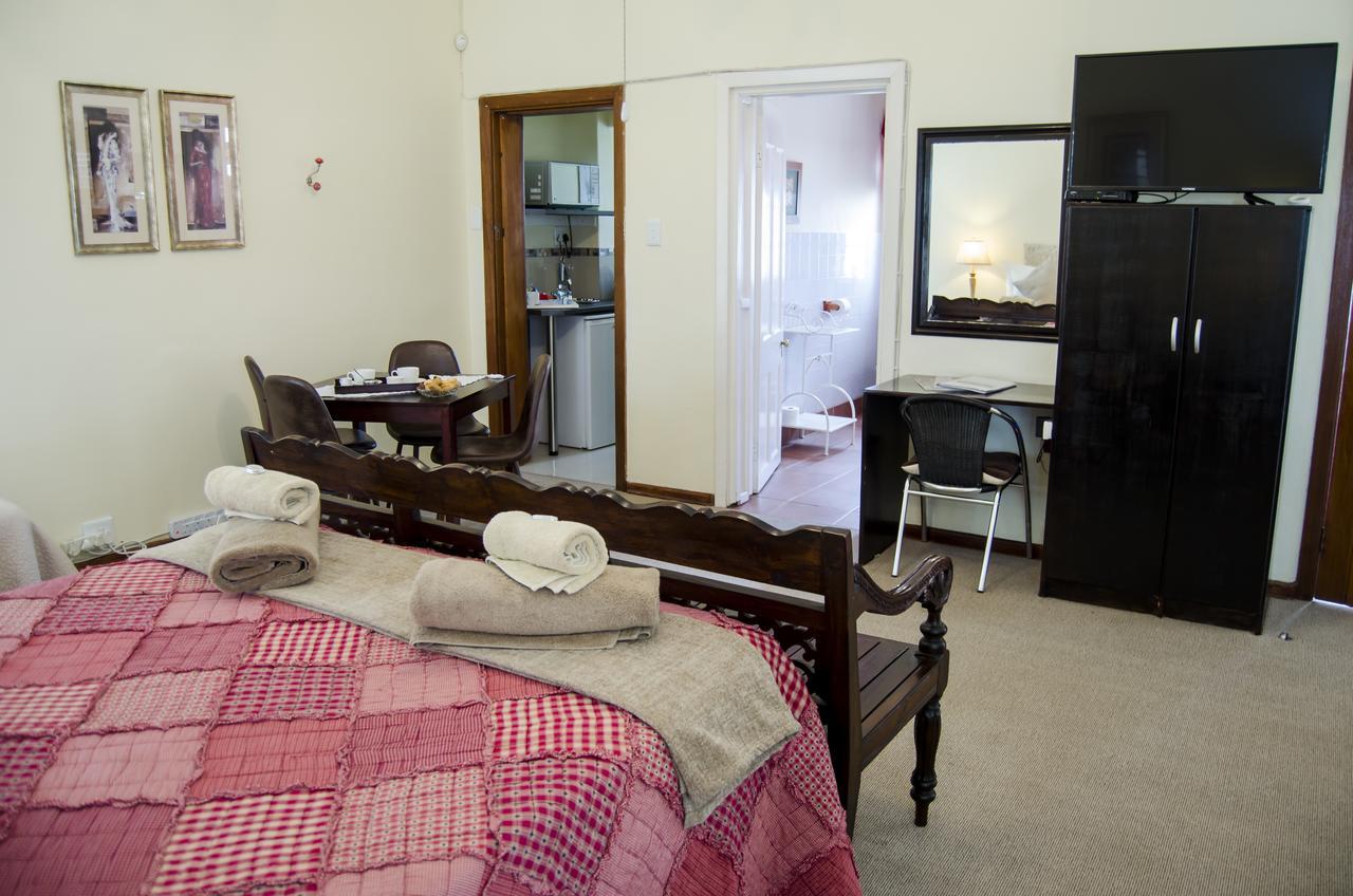 Annies House Bed & Breakfast Cradock Dış mekan fotoğraf